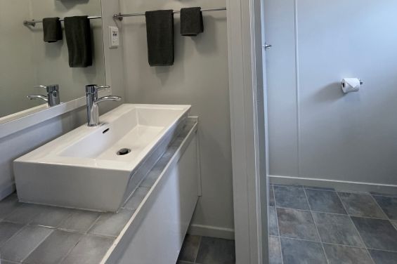 2-Bedroom Unit bathroom